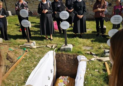 Inštrukcie k zapojeniu sa rehoľníkov a rehoľníčok do procesu synody